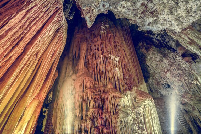 Domäne der Grotten von Han - Grottes de Han