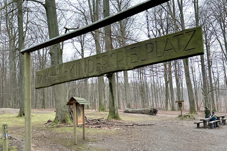 Waldspielplatz Horressen